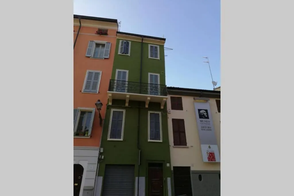 Luminoso Appartamento In Centro Storico. Parma Apartment